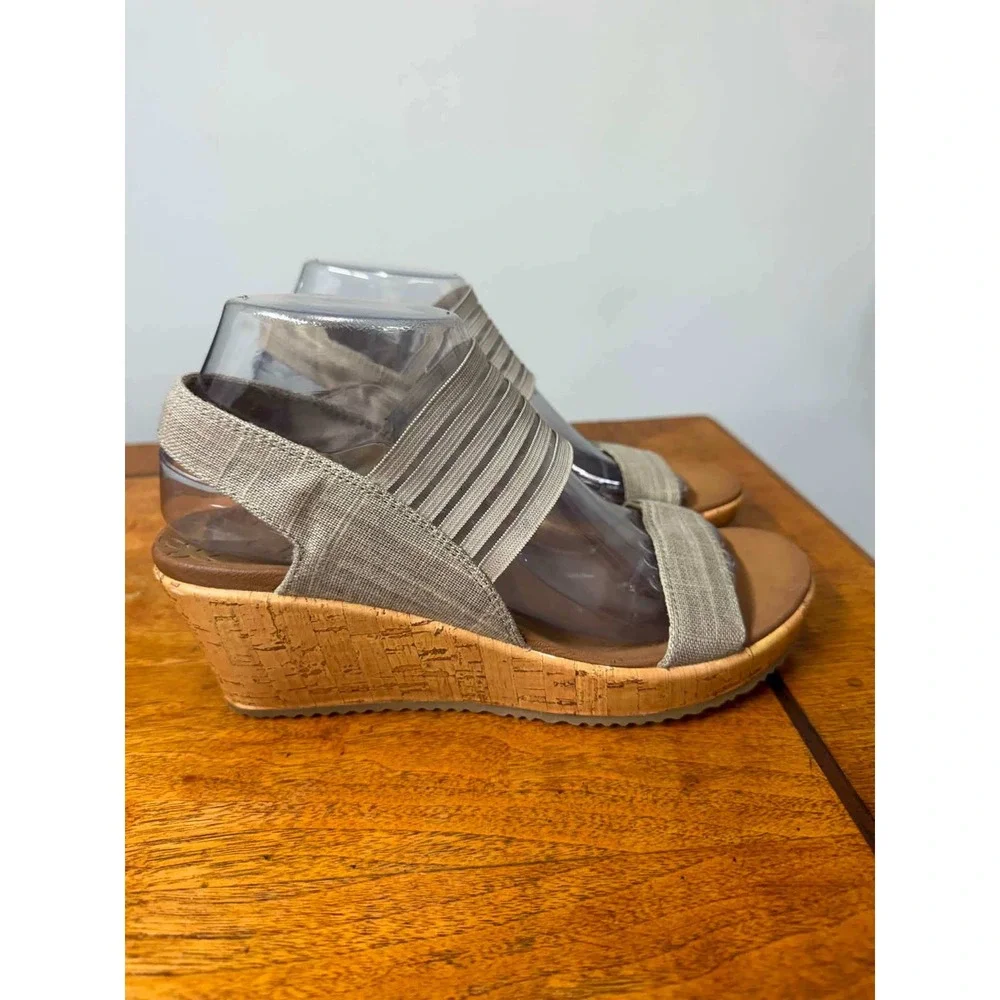 Skechers Rumblers Wild Child Taupe Wedge Sandals 38527 Womens Size 8 Cork Heel